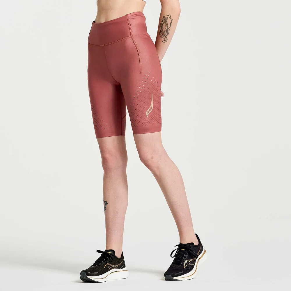Saucony Dames Pinnacle 8" Tight Short Apple Butter|Dames Tights En Shorts
